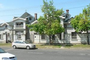 Debrecen, 420m2 house, 690m2 plot